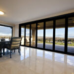 feature_34_gallery_three_colour